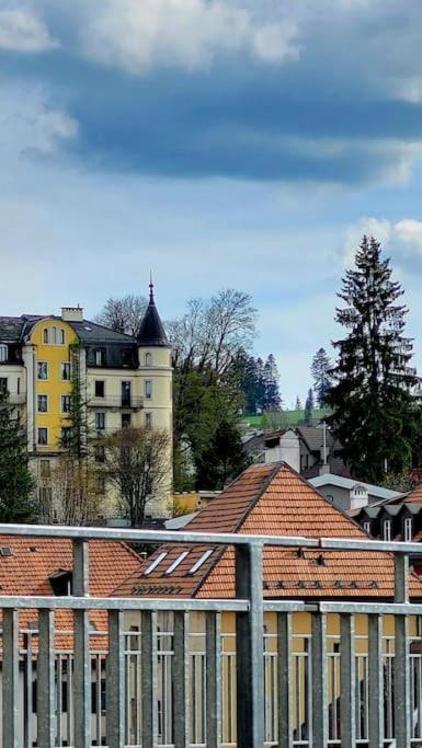 Studio En Plein Centre Ville Ла-Шо-де-Фон Экстерьер фото